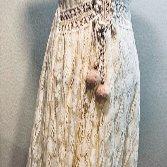 Boho Beach Vibes!  New Cream Lace Maxi Dress - Picture 4 of 4